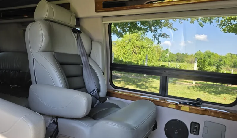 
								2013 Ford E-350 Quigley 4×4 Conversion full									
