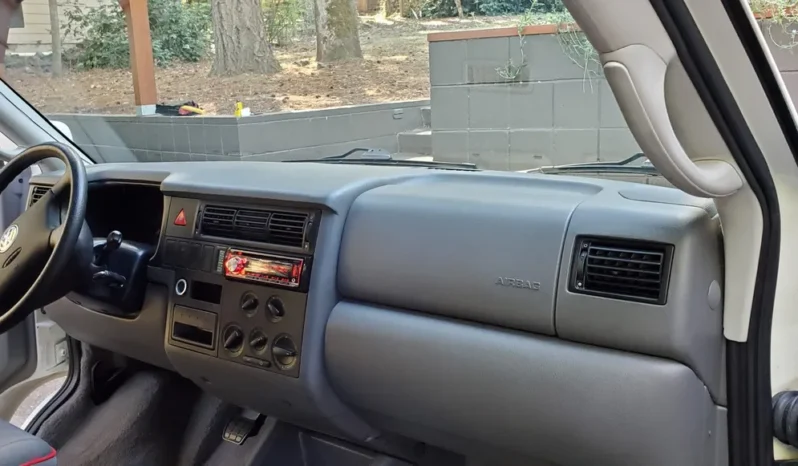 
								2002 Volkswagen Eurovan Camper full									