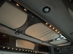 
										2006 Chevrolet Express Southern Comfort Conversion Van full									