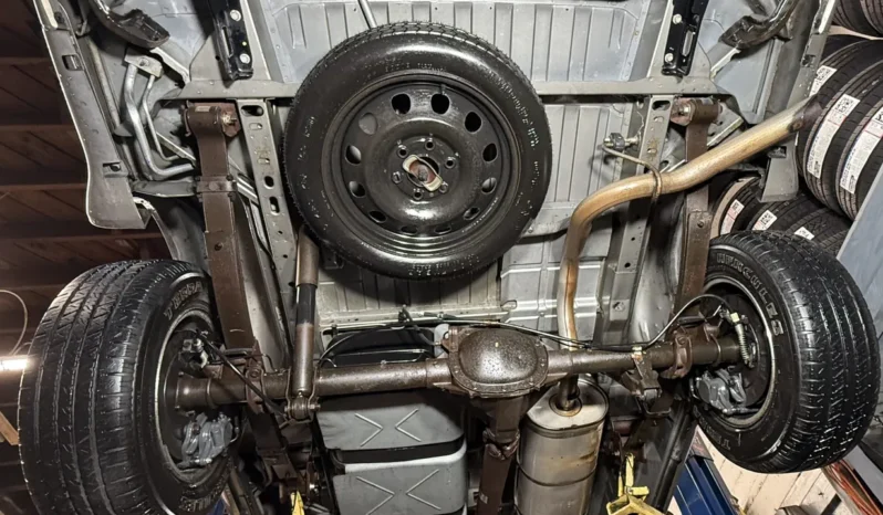 
								2003 Chevrolet Astro AWD full									