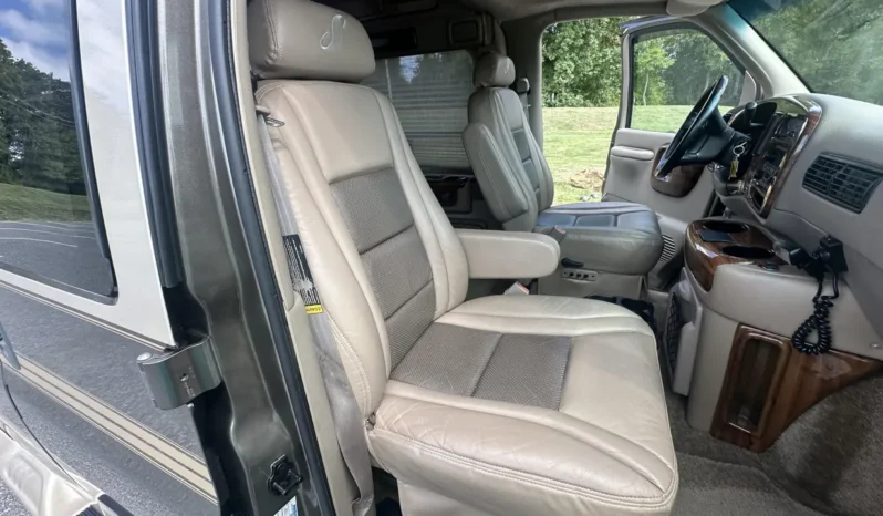
								2002 Chevrolet Express G1500 Sherrod Conversion Van full									
