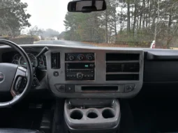 
										2008 GMC Savana 1500 AWD Conversion Van full									