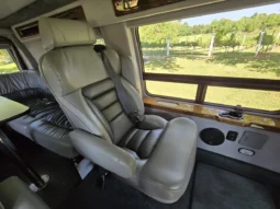 
										2013 Ford E-350 Quigley 4×4 Conversion full									