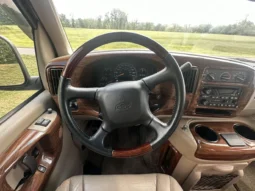 
										2002 Chevrolet Express G1500 Sherrod Conversion Van full									
