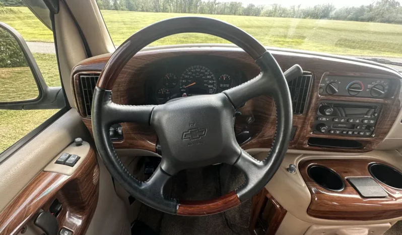 
								2002 Chevrolet Express G1500 Sherrod Conversion Van full									