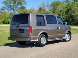 
										2002 Chevrolet Astro Quality Coaches Conversion Van full									