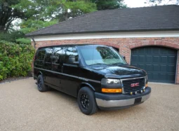 
										2003 GMC Savana G1500 Regency Conversion Van full									