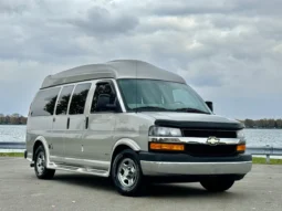 
										2006 Chevrolet Express Southern Comfort Conversion Van full									