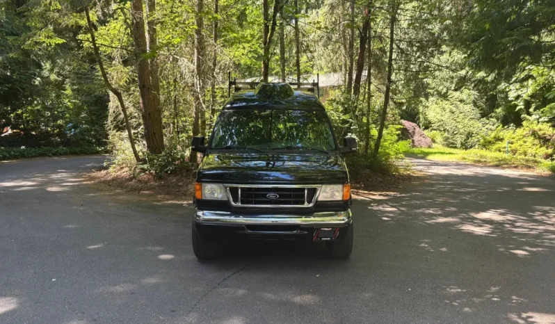 
								2007 Ford E-250 Super Duty Luxury Conversion Van full									