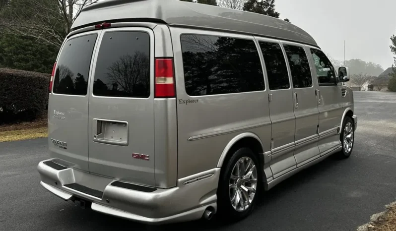 
								2008 GMC Savana 1500 AWD Conversion Van full									