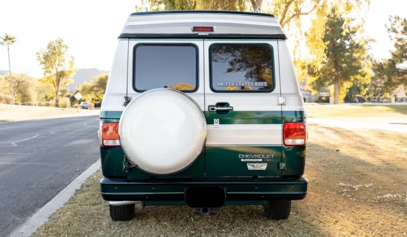 
								1995 Chevrolet G20 Conversion Van full									