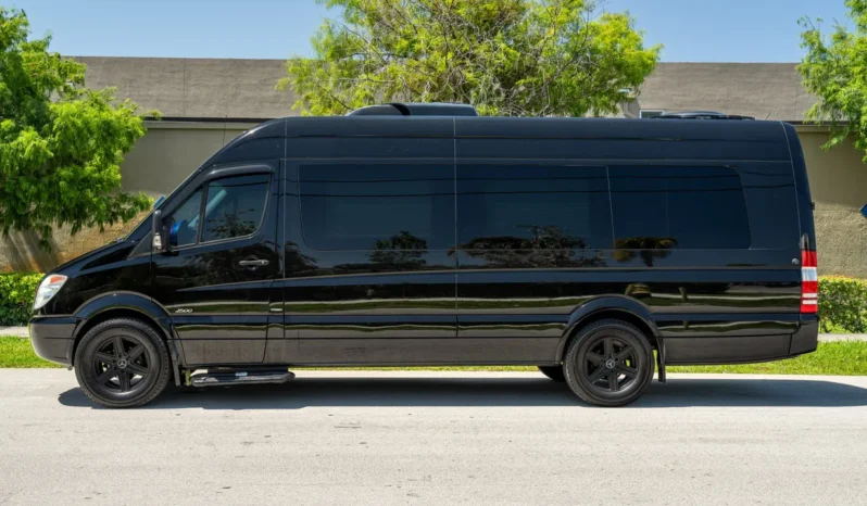 
								2012 Mercedes-Benz Sprinter 2500 Executive Coach full									