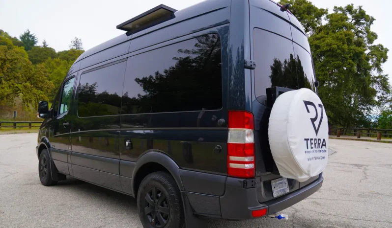 
								2013 Mercedes-Benz Sprinter 2500 Camper Conversion full									