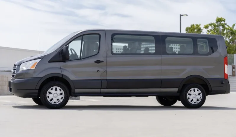 
								2016 Ford Transit 350 XLT 15-Passenger Wagon full									
