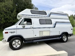 
										1995 Chevrolet G30 RV Conversion by Coachmen Vans full									