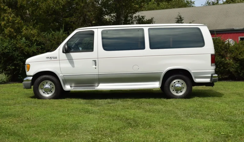
								1997 Ford E-350 Club Wagon Chateau 7.3L Power Stroke full									