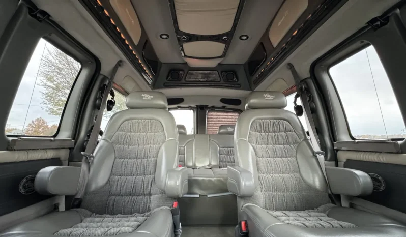 
								2006 Chevrolet Express Southern Comfort Conversion Van full									