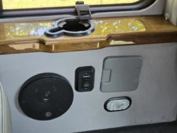 
										2013 Ford E-350 Quigley 4×4 Conversion full									