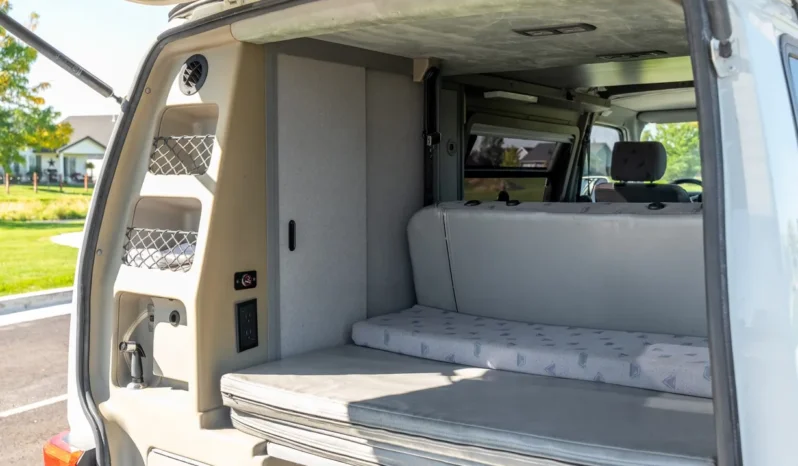 
								1997 Volkswagen EuroVan Winnebago Industries Camper full									