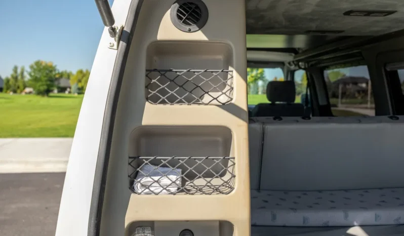 
								1997 Volkswagen EuroVan Winnebago Industries Camper full									
