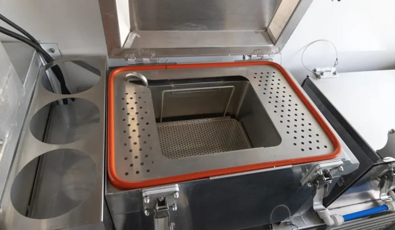 
								2021 Mercedes-Benz Sprinter 4500 Mobile Kitchen full									