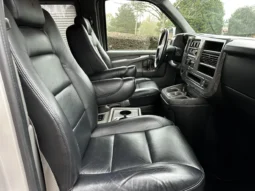 
										2008 GMC Savana 1500 AWD Conversion Van full									
