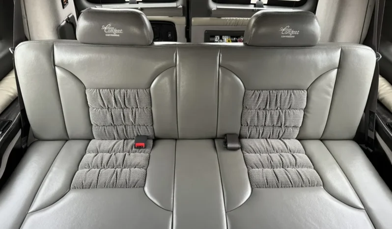 
								2006 Chevrolet Express Southern Comfort Conversion Van full									