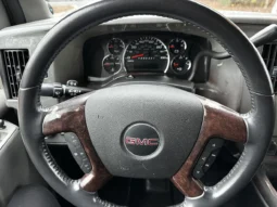 
										2008 GMC Savana 1500 AWD Conversion Van full									