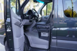 
										2013 Mercedes-Benz Sprinter 2500 Camper Conversion full									