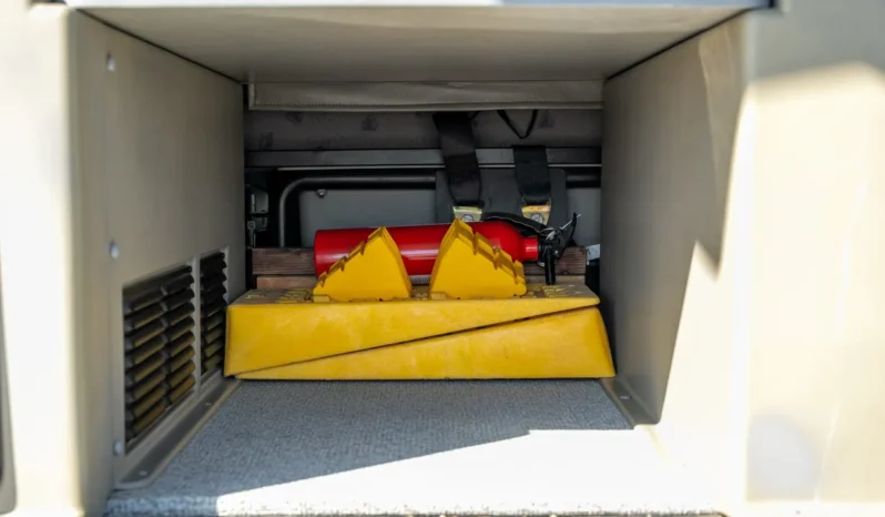 
								1997 Volkswagen EuroVan Winnebago Industries Camper full									