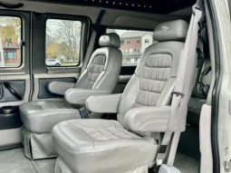 
										2006 Chevrolet Express Southern Comfort Conversion Van full									