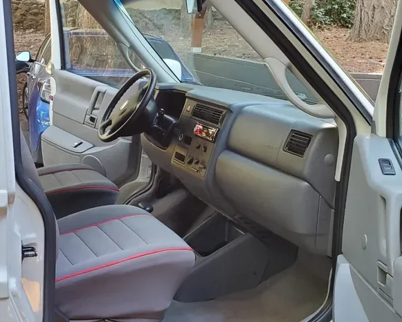 
								2002 Volkswagen Eurovan Camper full									