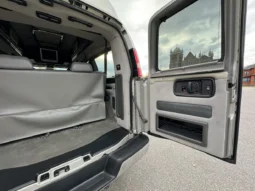 
										2006 Chevrolet Express Southern Comfort Conversion Van full									