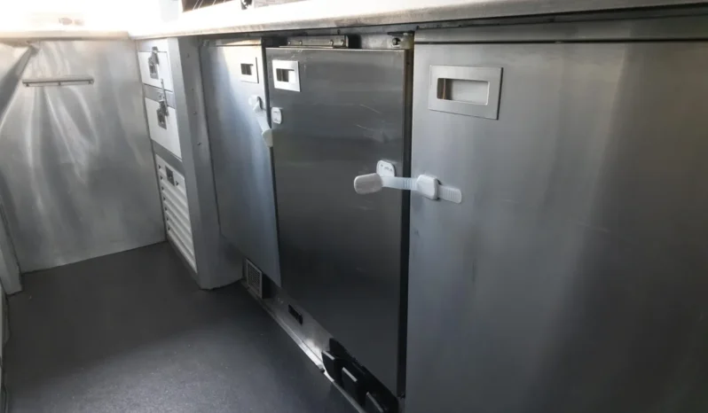 
								2021 Mercedes-Benz Sprinter 4500 Mobile Kitchen full									