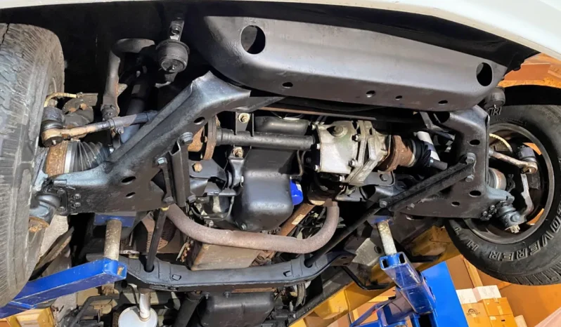 
								1995 GMC Safari AWD Conversion Van full									