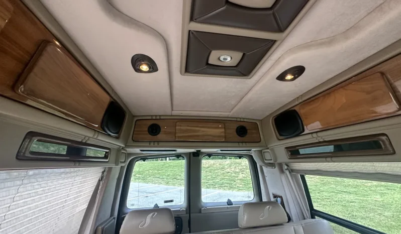 
								2002 Chevrolet Express G1500 Sherrod Conversion Van full									