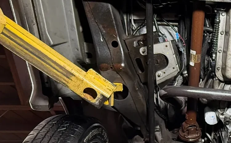 
								2003 Chevrolet Astro AWD full									