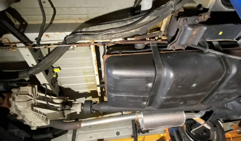 
								1995 GMC Safari AWD Conversion Van full									