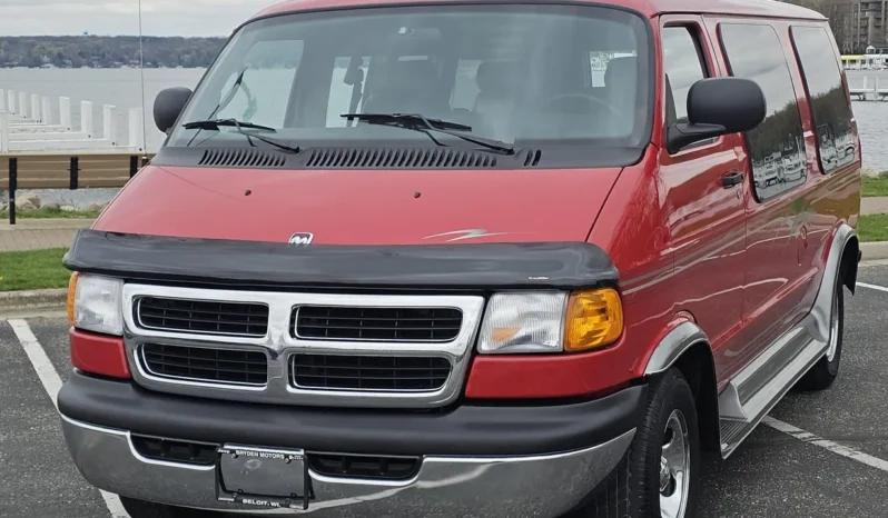 
								2001 Dodge Ram 1500 DMC Conversion Van full									