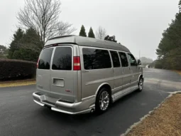 
										2008 GMC Savana 1500 AWD Conversion Van full									