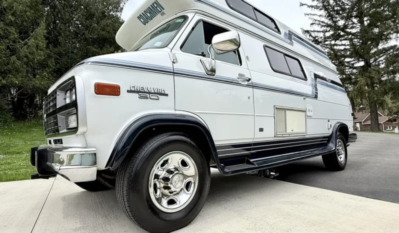 
								1995 Chevrolet G30 RV Conversion by Coachmen Vans full									
