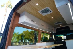 
										2013 Mercedes-Benz Sprinter 2500 Camper Conversion full									