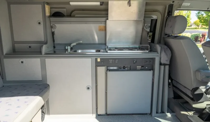 
								1997 Volkswagen EuroVan Winnebago Industries Camper full									