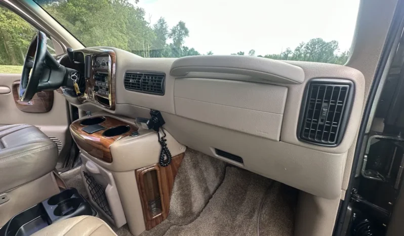 
								2002 Chevrolet Express G1500 Sherrod Conversion Van full									