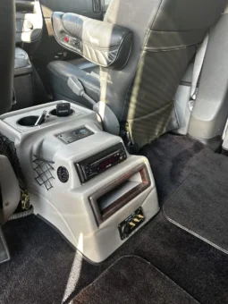 
										2008 GMC Savana 1500 AWD Conversion Van full									