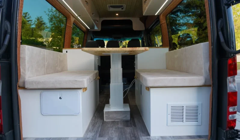 
								2013 Mercedes-Benz Sprinter 2500 Camper Conversion full									