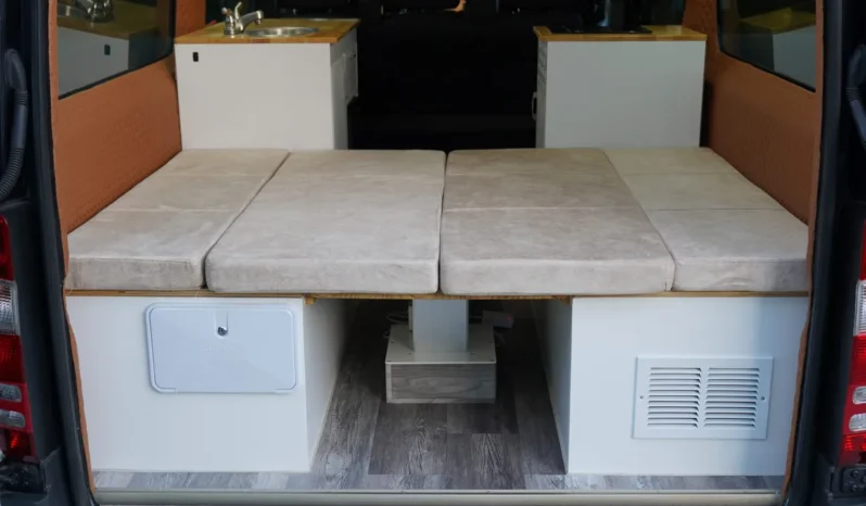 
								2013 Mercedes-Benz Sprinter 2500 Camper Conversion full									