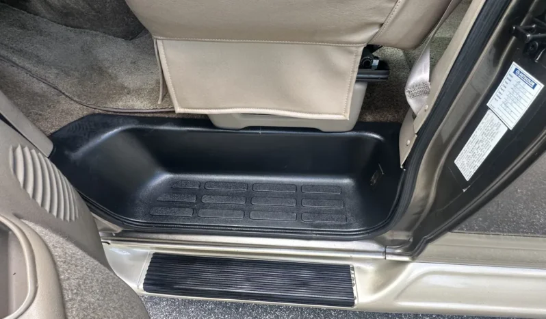 
								2002 Chevrolet Express G1500 Sherrod Conversion Van full									