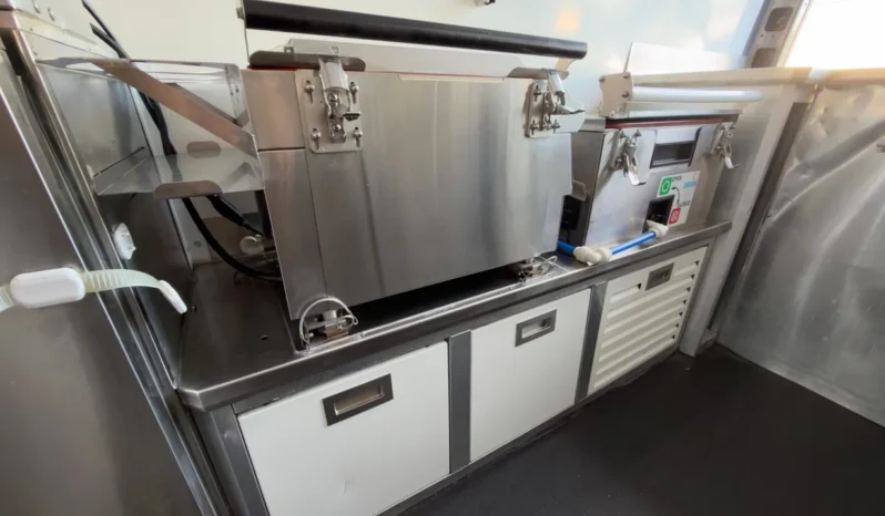 
								2021 Mercedes-Benz Sprinter 4500 Mobile Kitchen full									