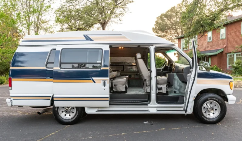 
								1998 Ford Econoline E-350 Power Stroke Conversion Van full									